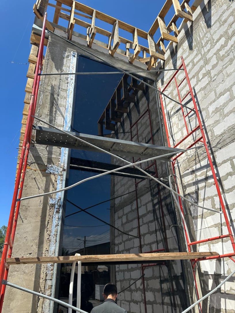 Алюминиевые окна в частный дом