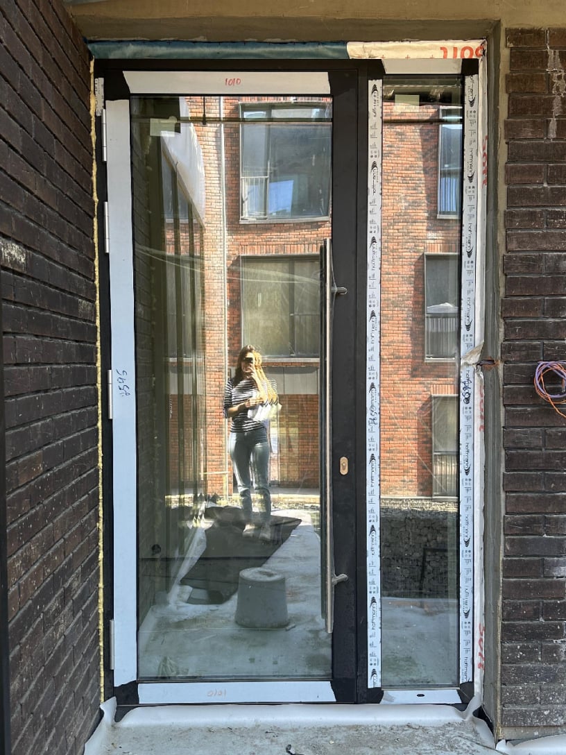 Алюминиевые окна в квартиру