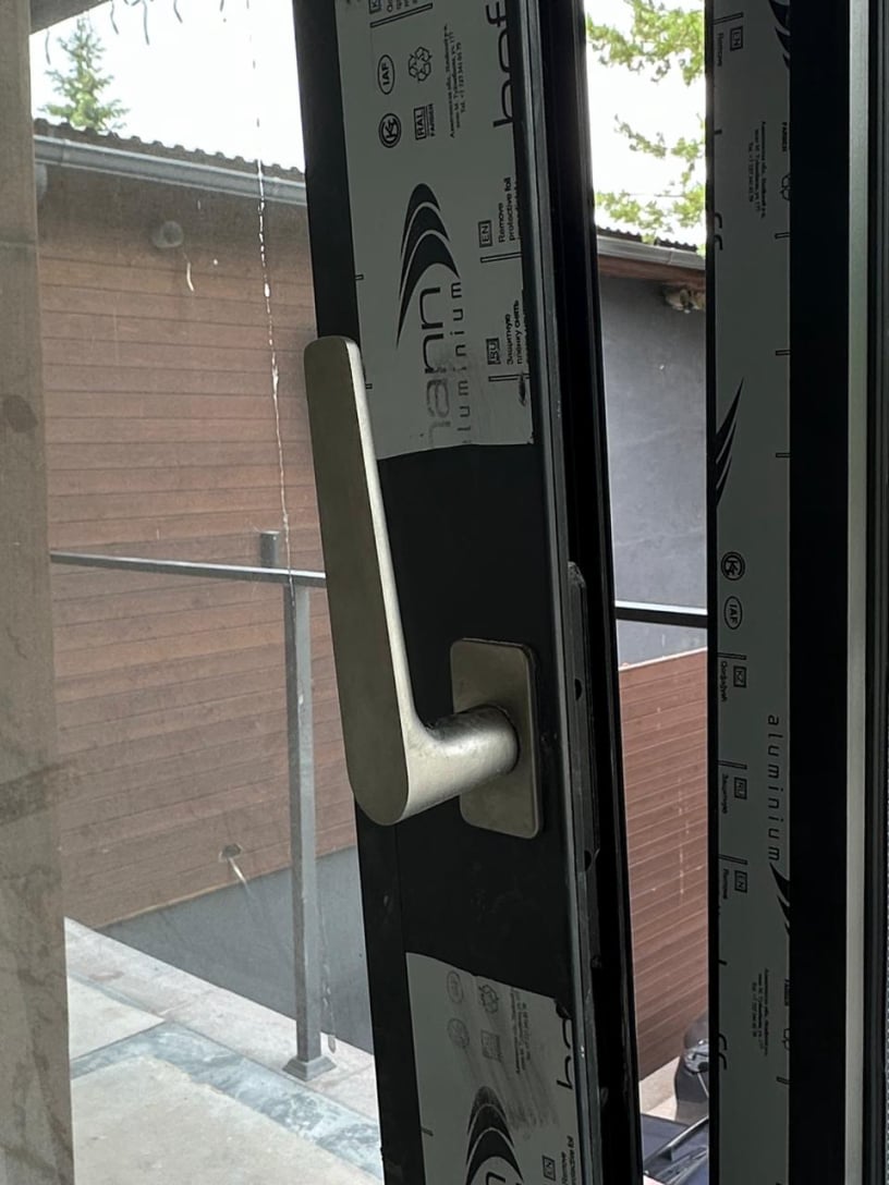 Алюминиевые окна в гостиничном комплексе